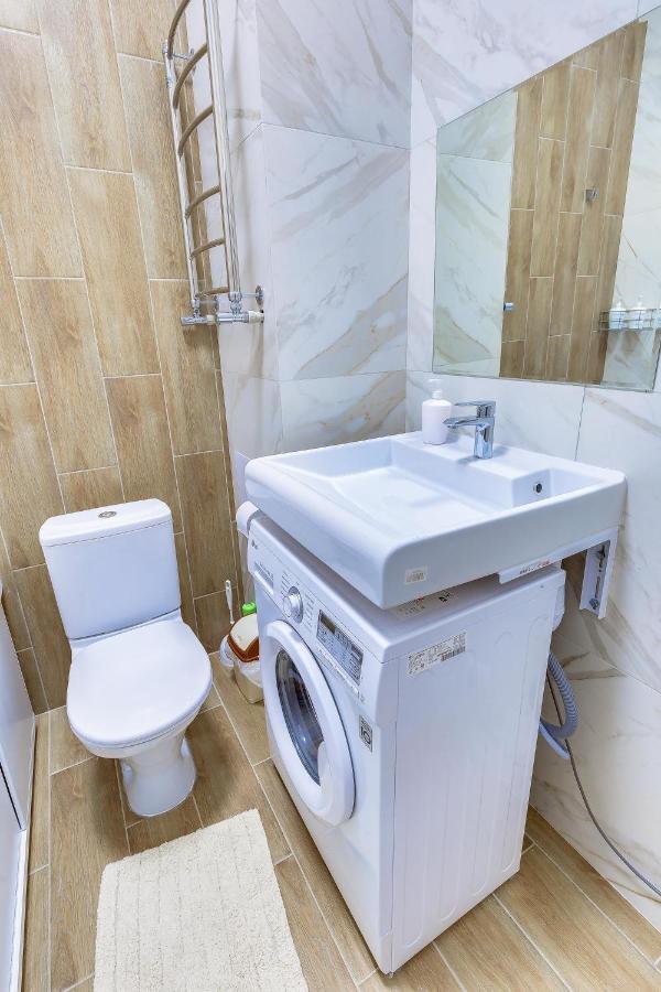 "Asaapart" Vernyi Aparthotel Almaty Esterno foto