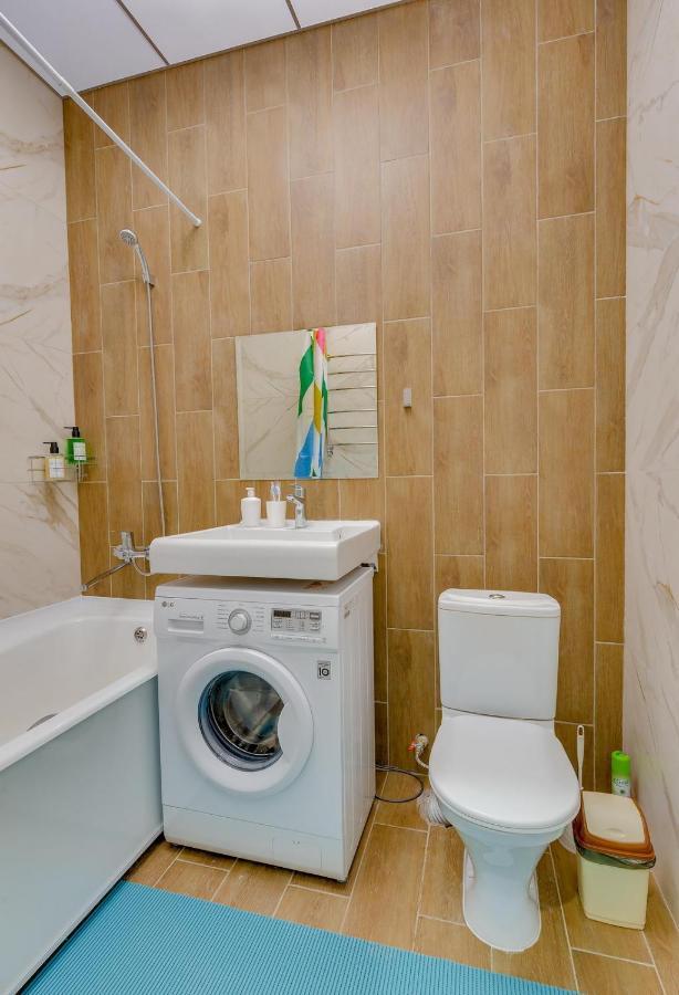 "Asaapart" Vernyi Aparthotel Almaty Esterno foto