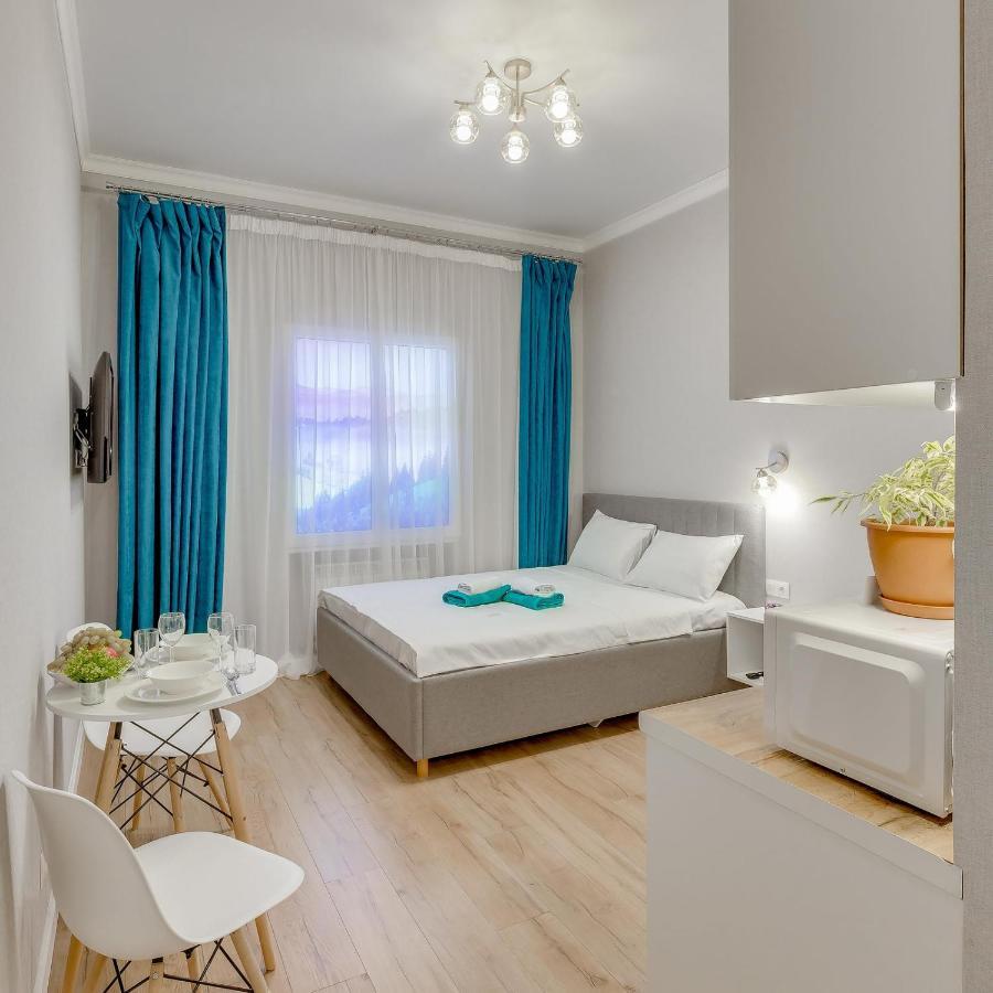 "Asaapart" Vernyi Aparthotel Almaty Esterno foto